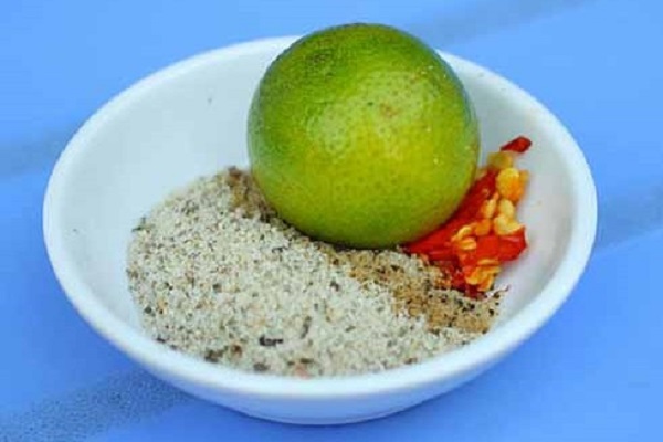 nước chấm muối tiêu chanh